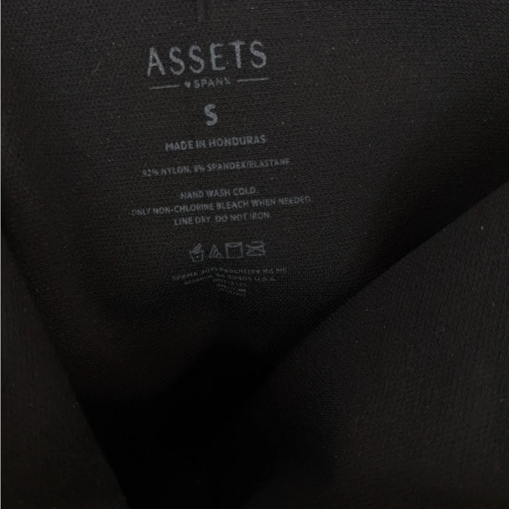 SPANX Assets Black Ponte Shaping Leggings Size Small - Picture 2 of 5
